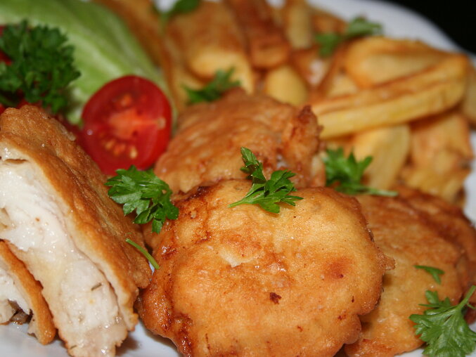 Fish and chips s rybou v pivním těstíčku