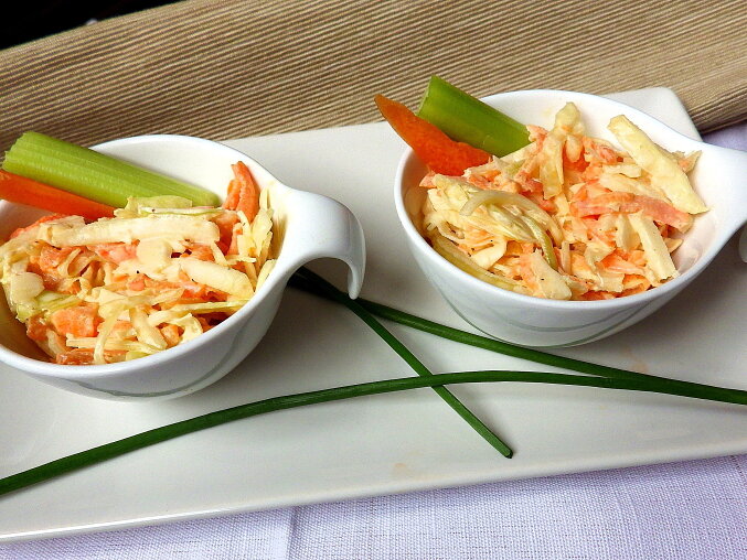 Zelný salát coleslaw